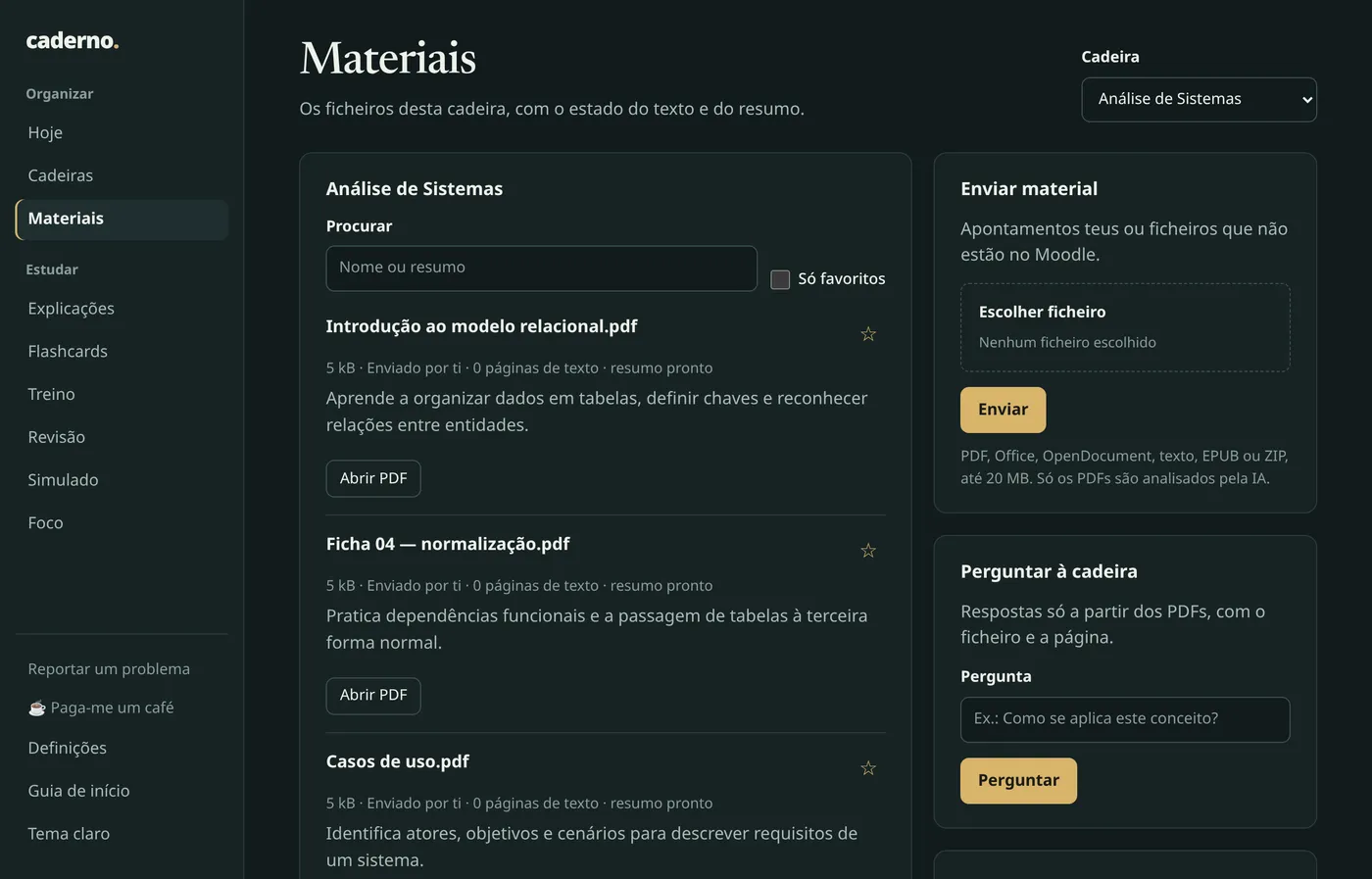 Ecrã Materiais da cadeira Análise de Sistemas com pesquisa, filtro de favoritos, três PDFs e o formulário para enviar material